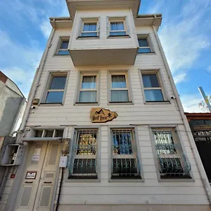 Couette-café Masif House